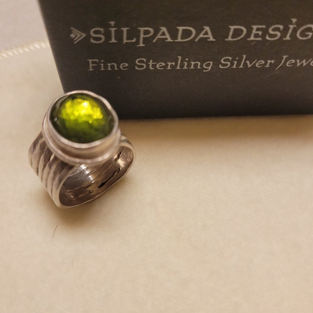 Silpada sterling silver ring with green stone